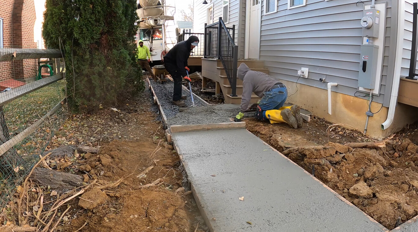 Professional concrete sidewalks & walkways installation in South Gate, CA